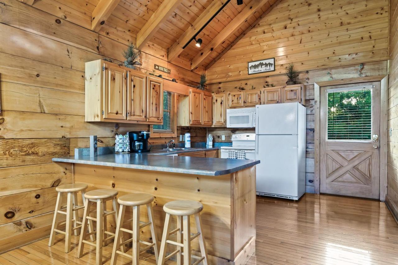 Cozy Log Cabin!! In Heart Of Pf & Close To The Smokies Pigeon Forge Exterior foto